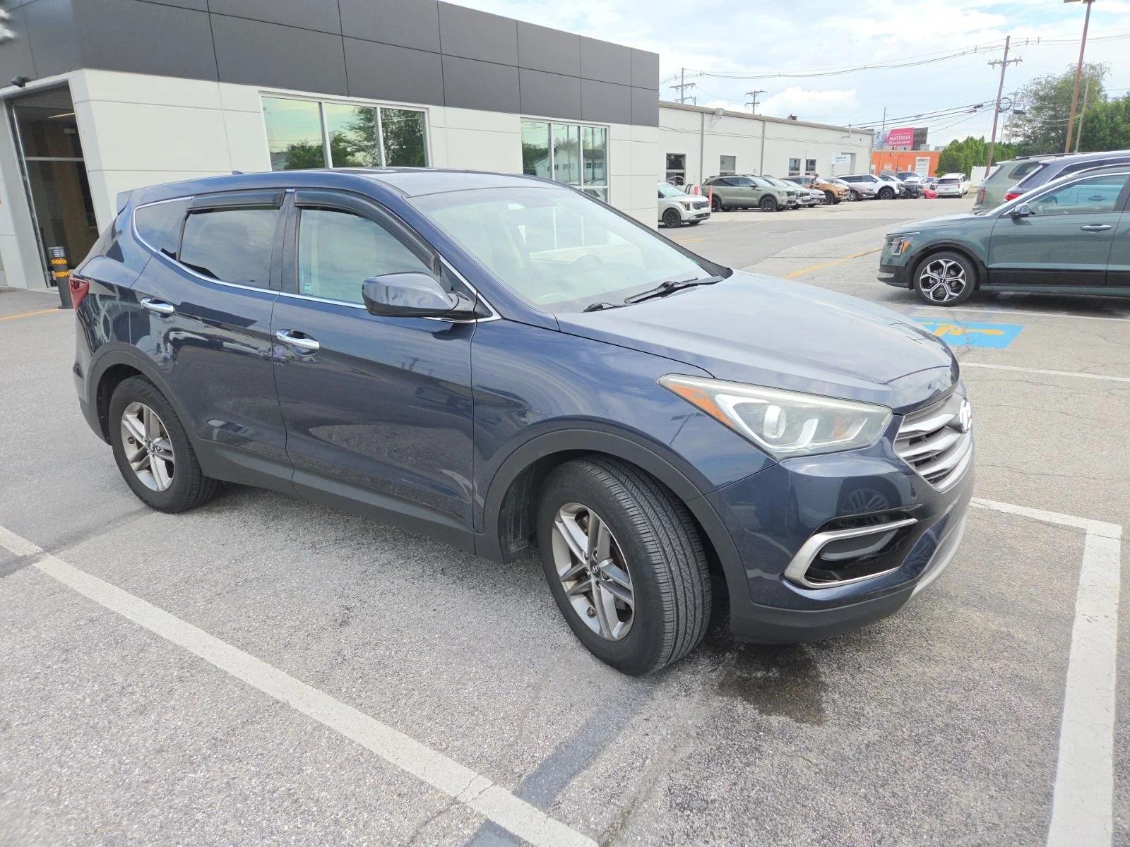 hyundai santa fe 2017 5NMZT3LB1HH032397 image hyundai santa fe 2017 5NMZT3LB1HH032397 image